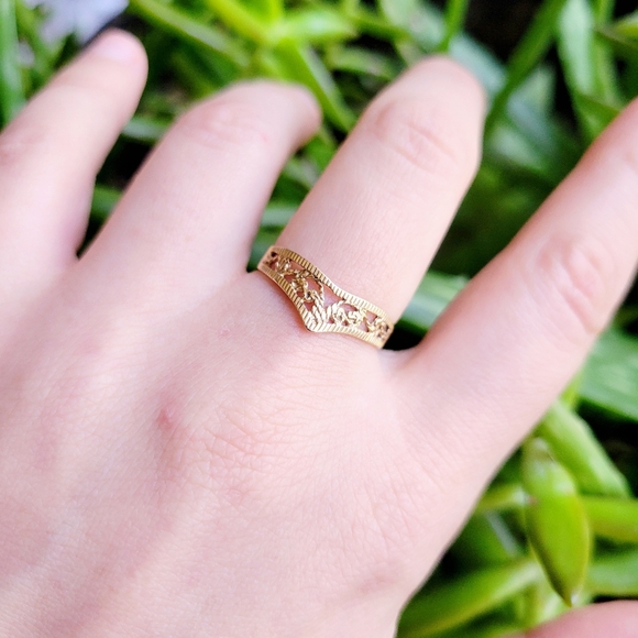 Vintage Solid 9ct Gold 1989 Birmingham Floral Arrow Ring, size 7.75 - Picture 8 of 15